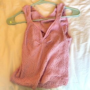 Never worn but no tags